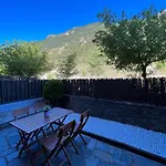 B49 - Bajo Con Jardin Peguera - Villmor * Benasque