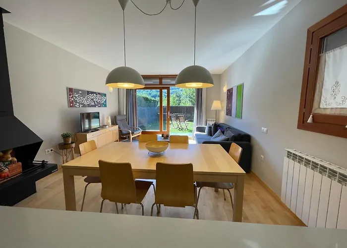 B49 - Bajo Con Jardín Peguera - Villmor * Benasque